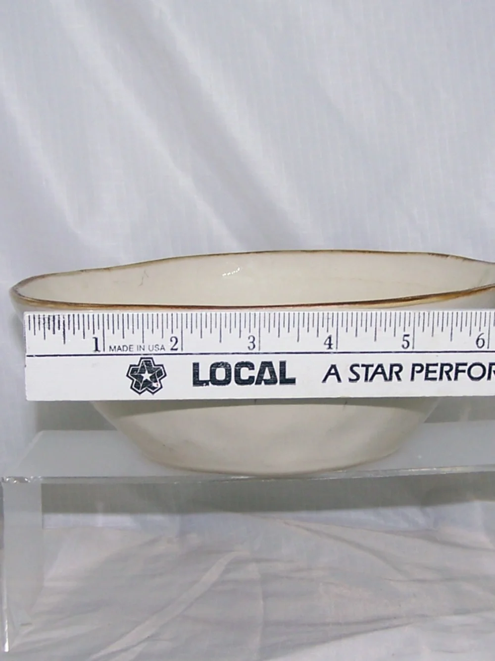 Pier 1 - Petals pattern stoneware bowl- Soup/Cereal Bowl